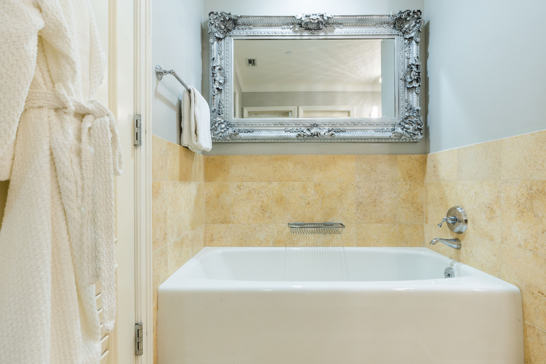 Ritz-carlton Private Residence #101, South Tower, Grand Cayman