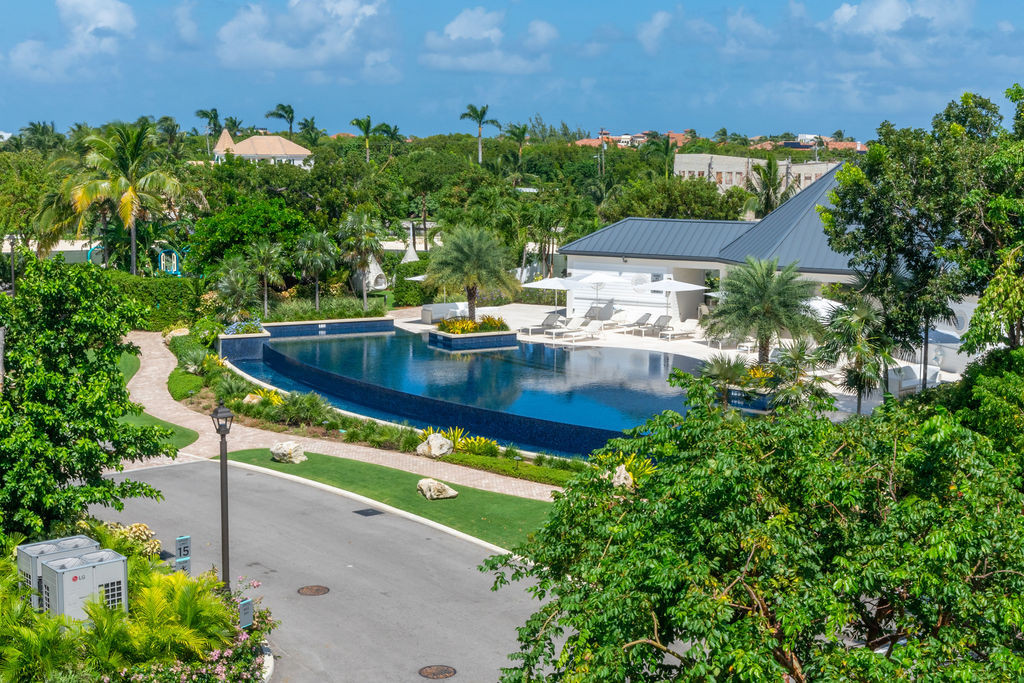 Stone Island Residence #802