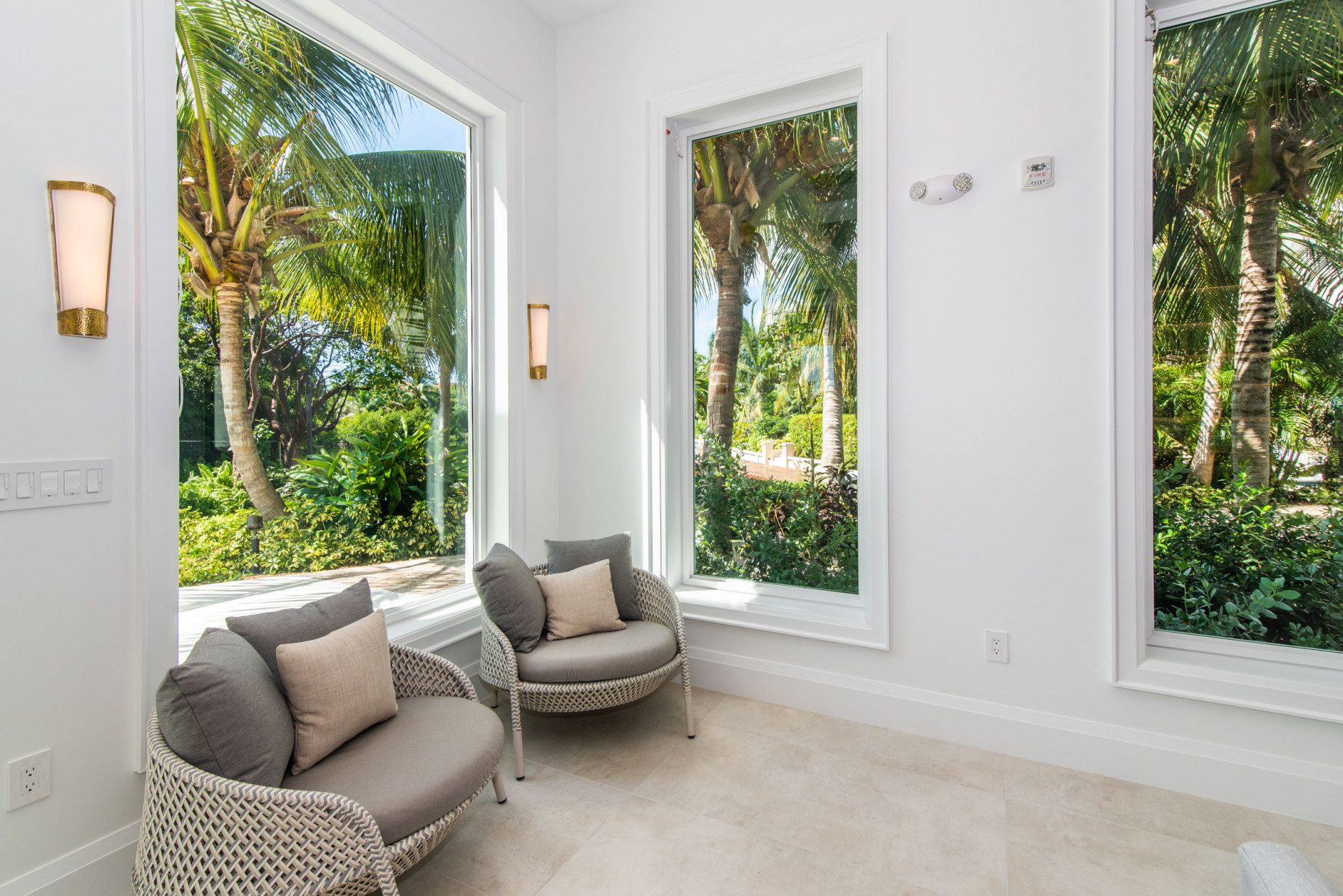 Stone Island Residence #802