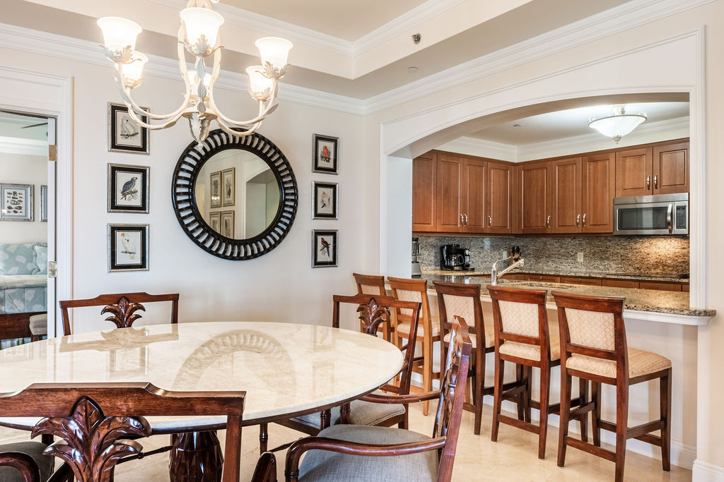 The Ritz-carlton Private Residence #206