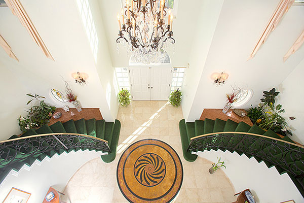 Villa Zara W/ Staff Cottage, Rum Point Estate