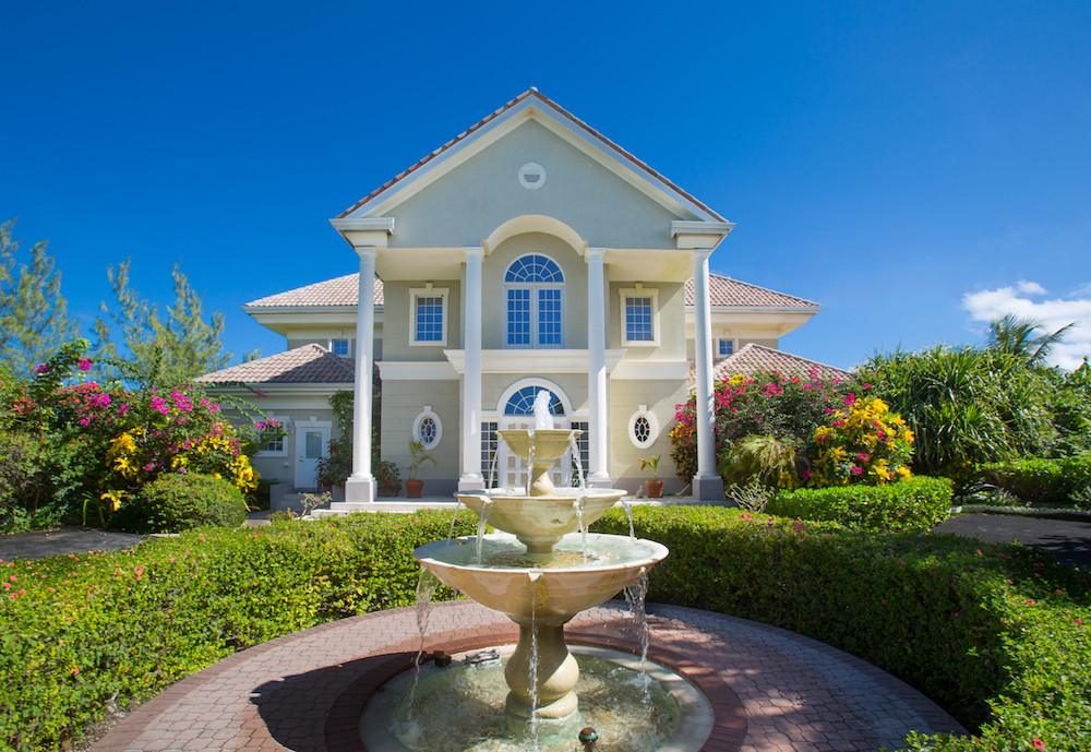 Villa Zara W/ Staff Cottage, Rum Point Estate