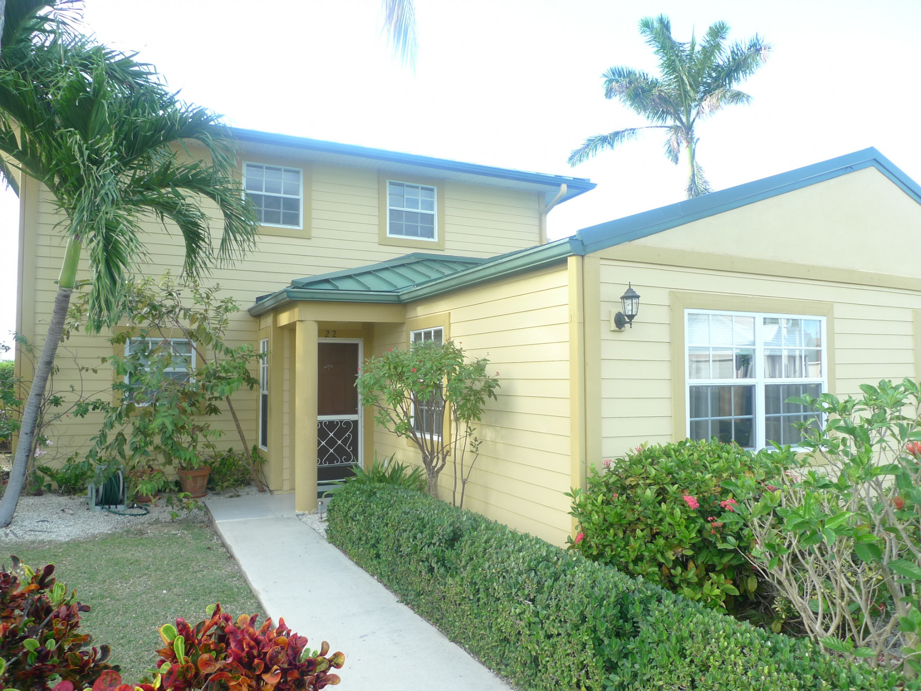 Lakeshore Villas Unit 22