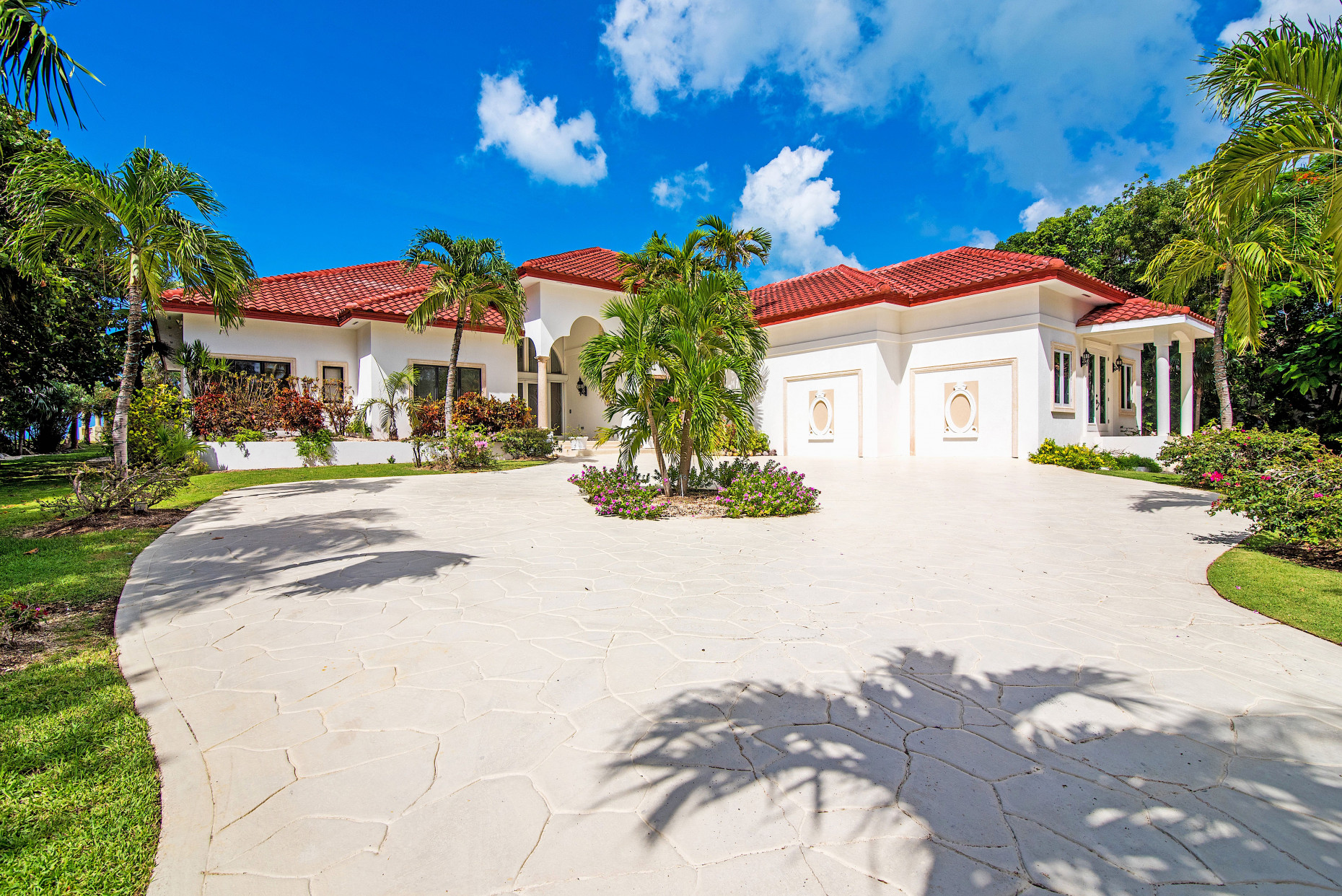 Greatly Reduced - 15 Ironshore Drive, Vista Del Mar