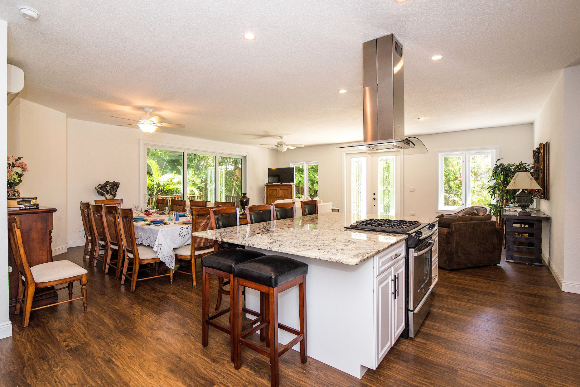 Greatly Reduced - 15 Ironshore Drive, Vista Del Mar