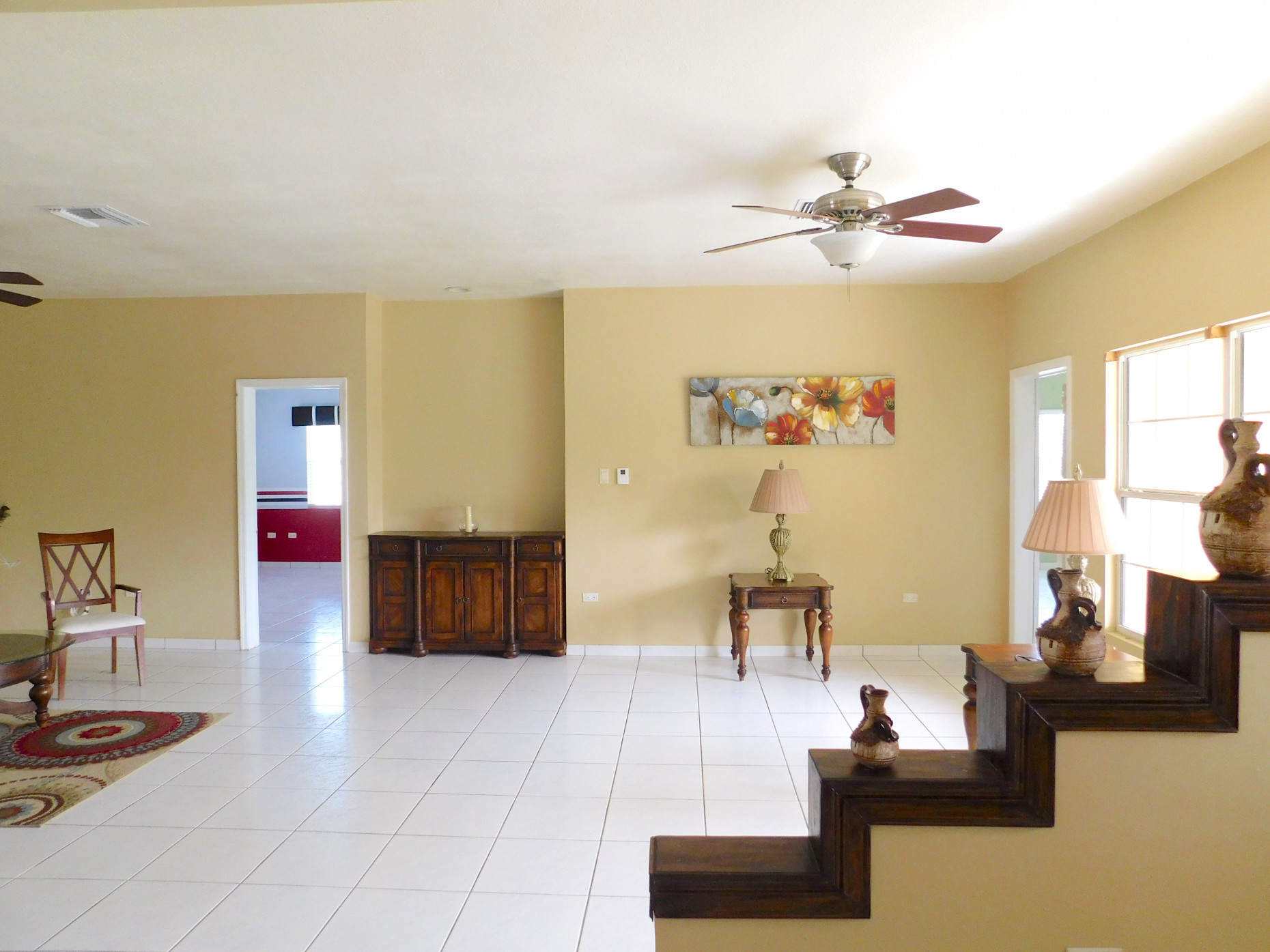 Bonneville Drive Residence With Studio Apartment, Near The Shores