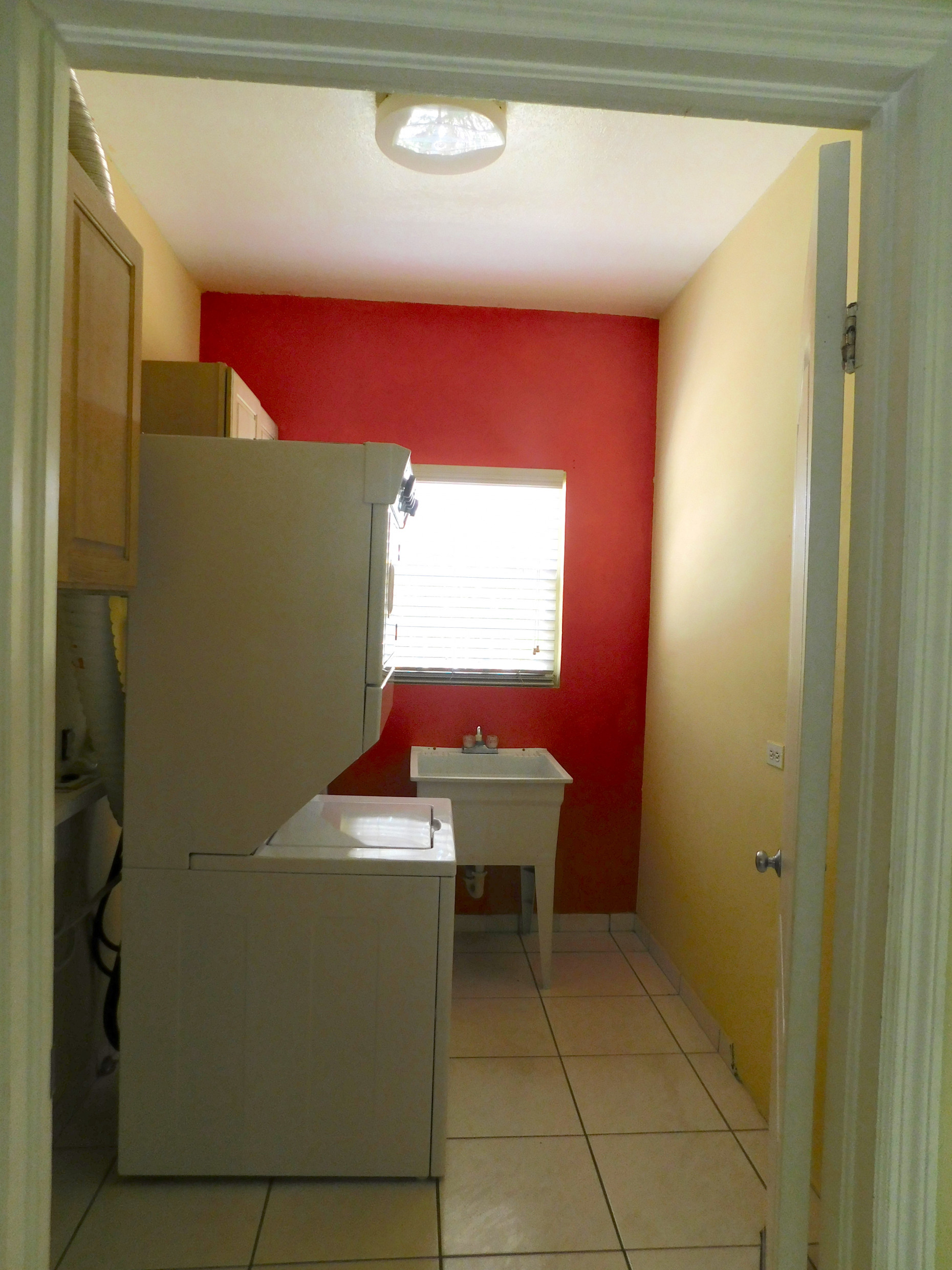 Bonneville Drive Residence With Studio Apartment, Near The Shores