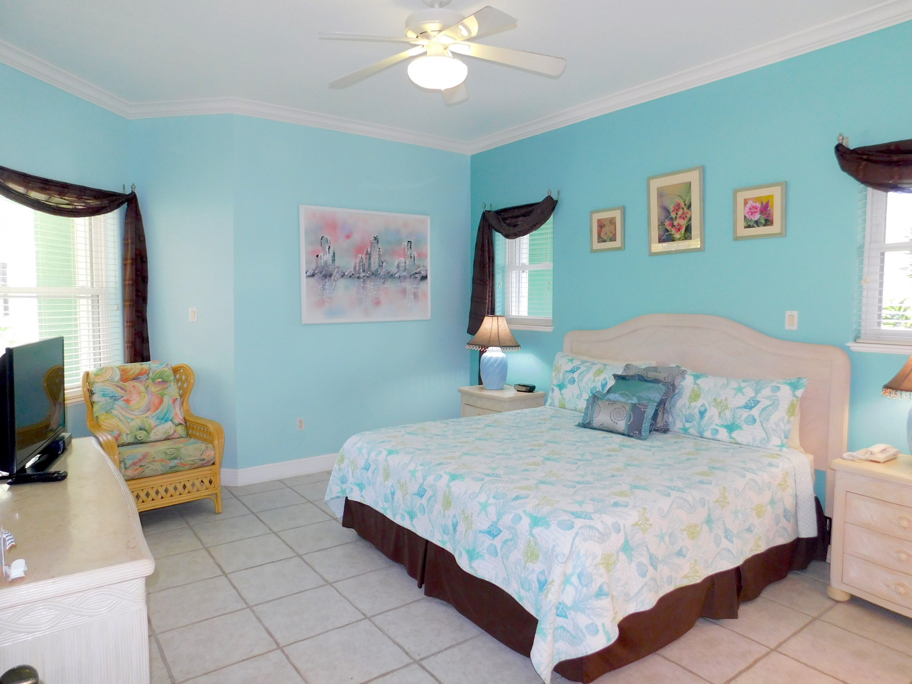 On The Bay, North Side