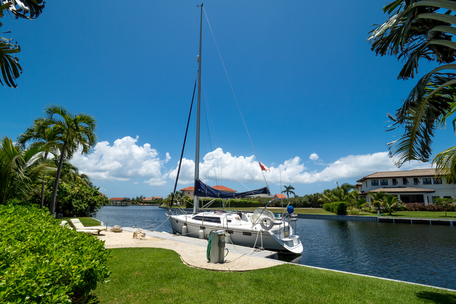 Vista Del Mar Waterway Lot, Ironshore Drive