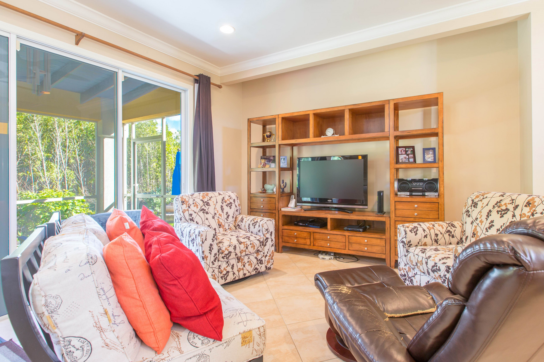 Grandmanor 1 415b Selkirk Drive, Prospect