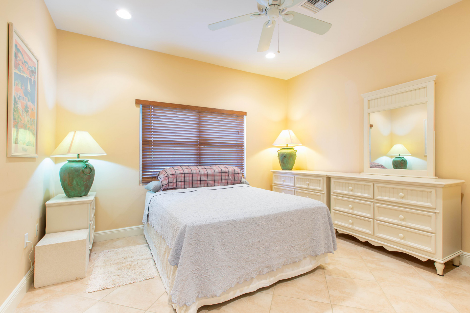 Grandmanor 1 415b Selkirk Drive, Prospect