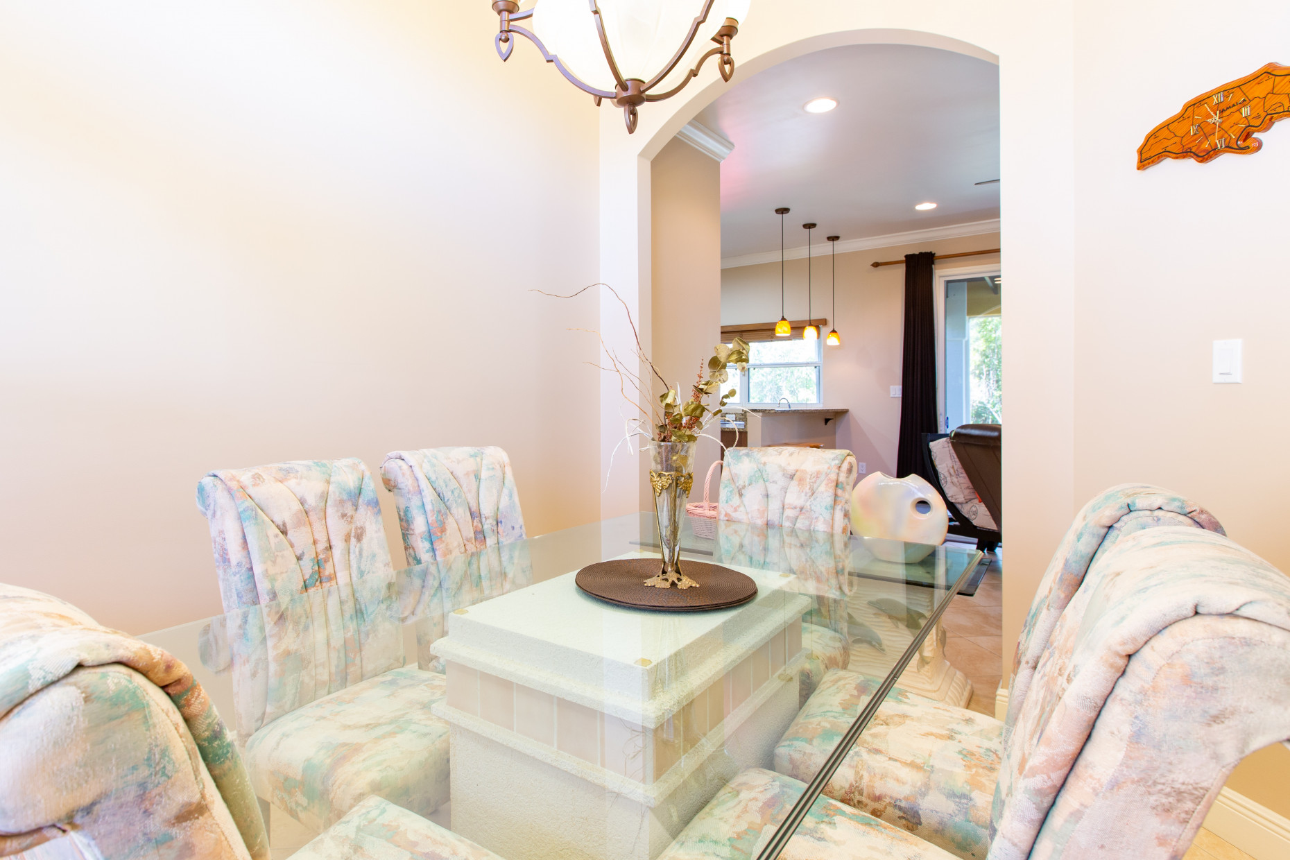 Grandmanor 1 415b Selkirk Drive, Prospect