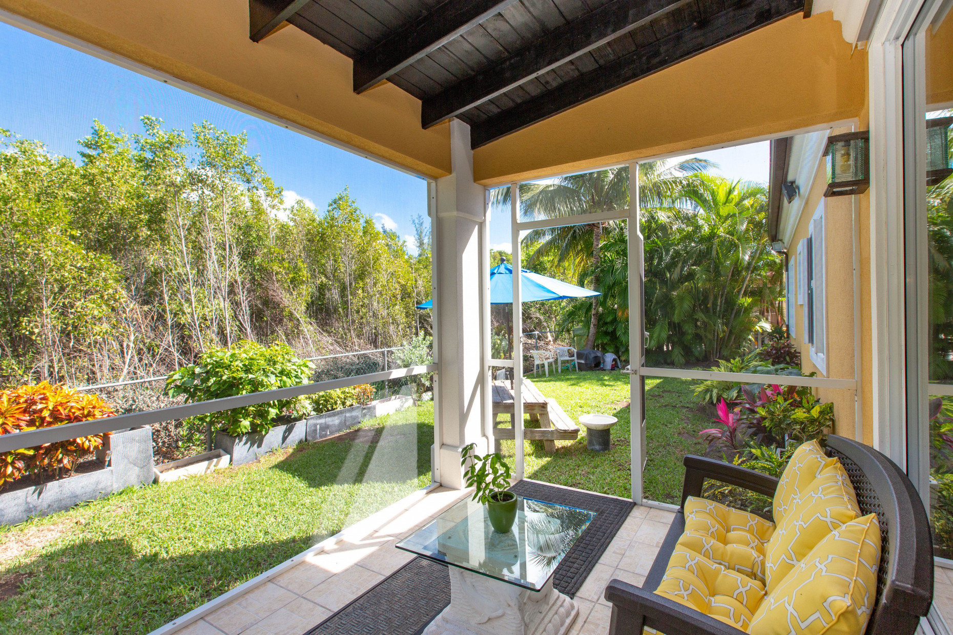 Grandmanor 1 415b Selkirk Drive, Prospect