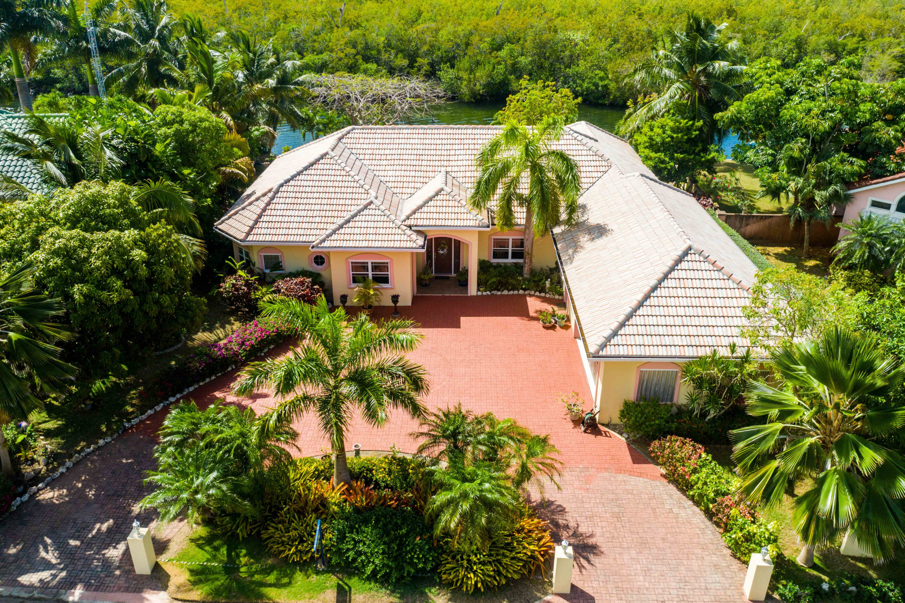 428 Patrick's Avenue, Patrick's Island Residence