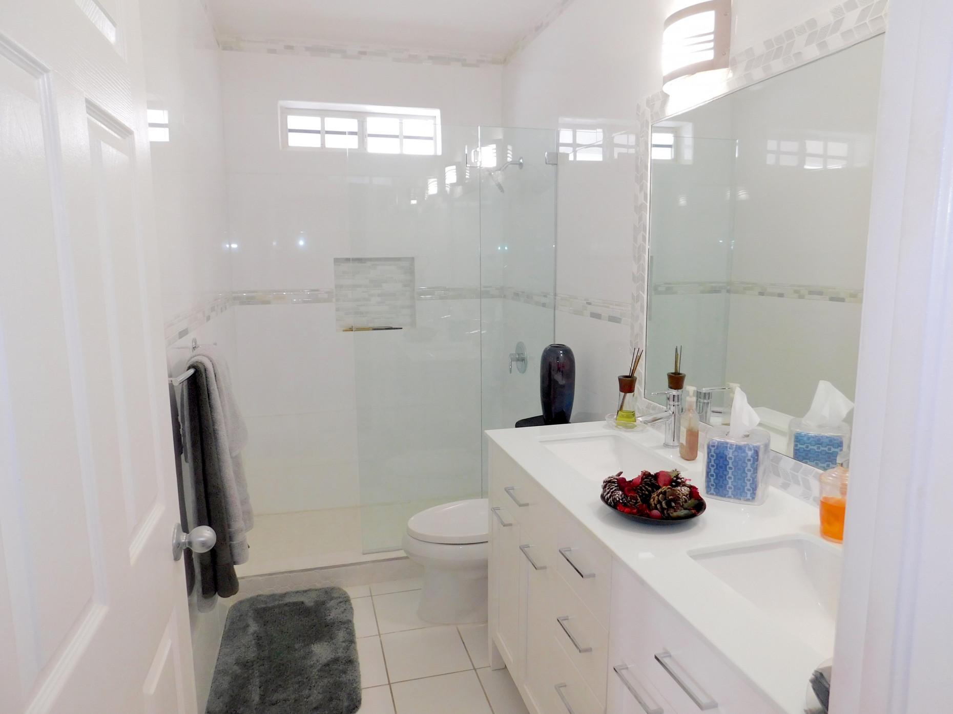 Mahogany Point Villa