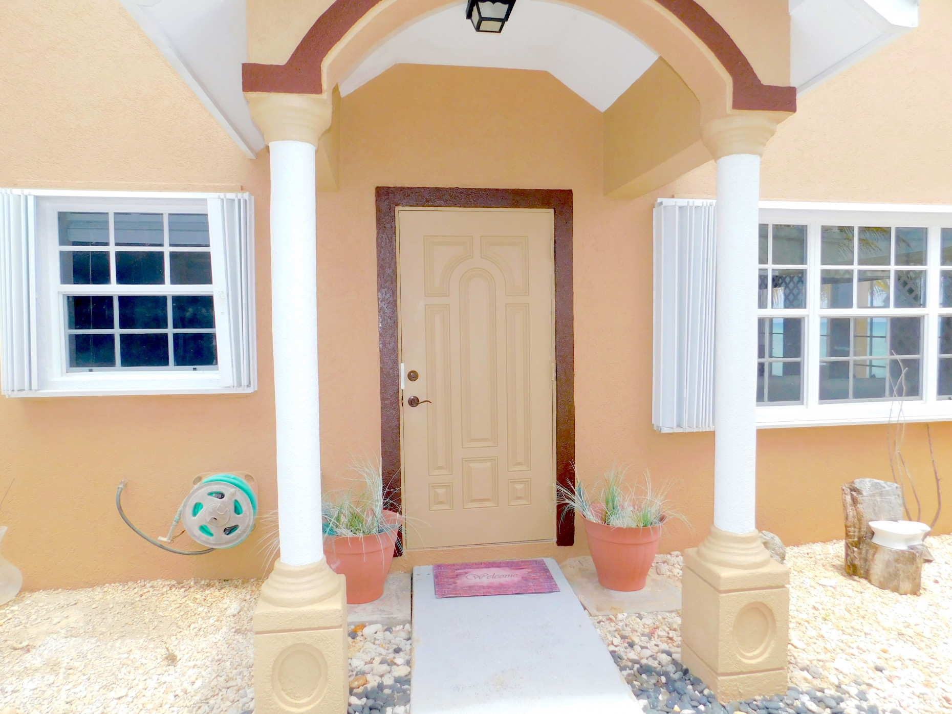 Mahogany Point Villa