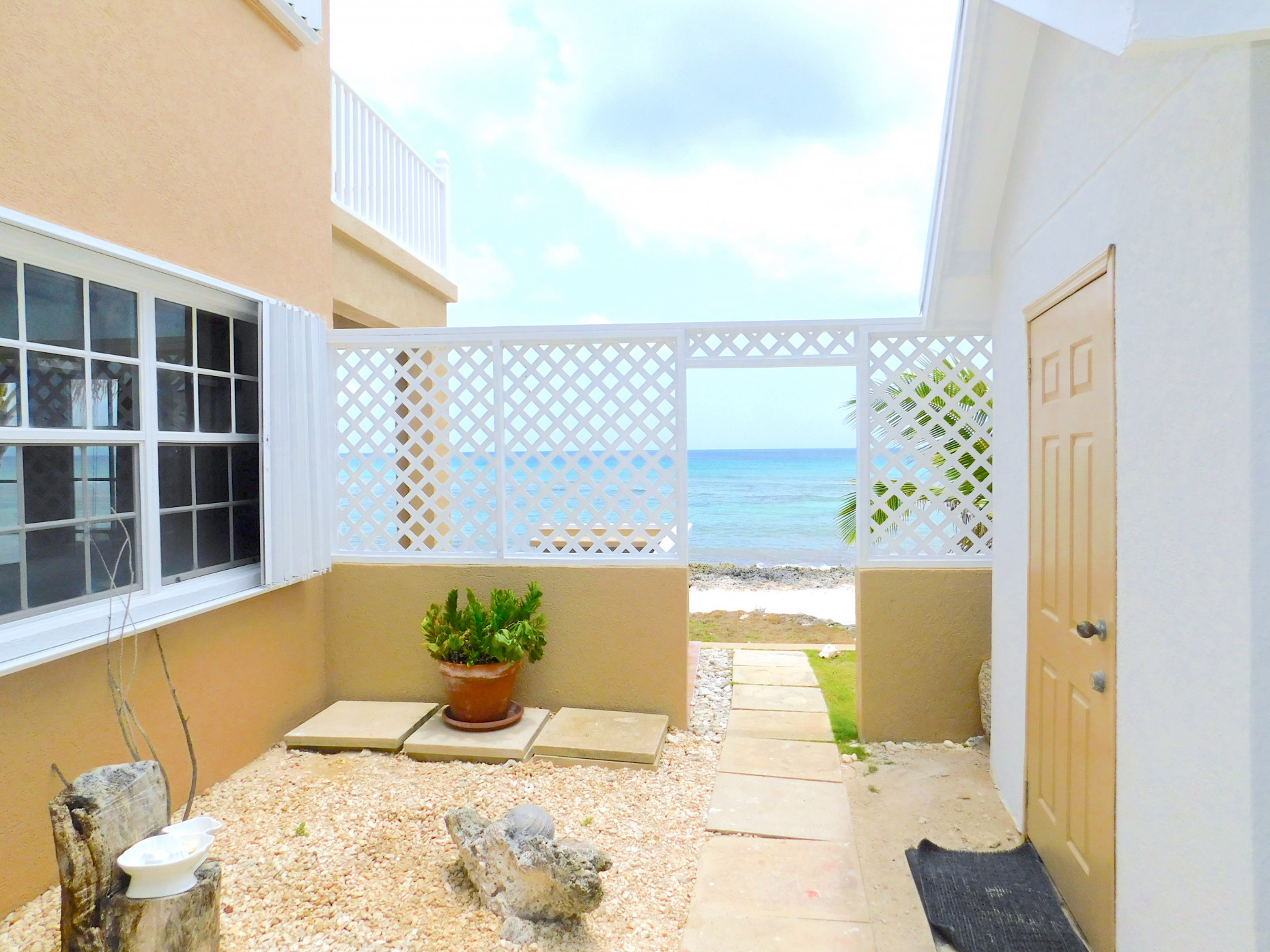 Mahogany Point Villa