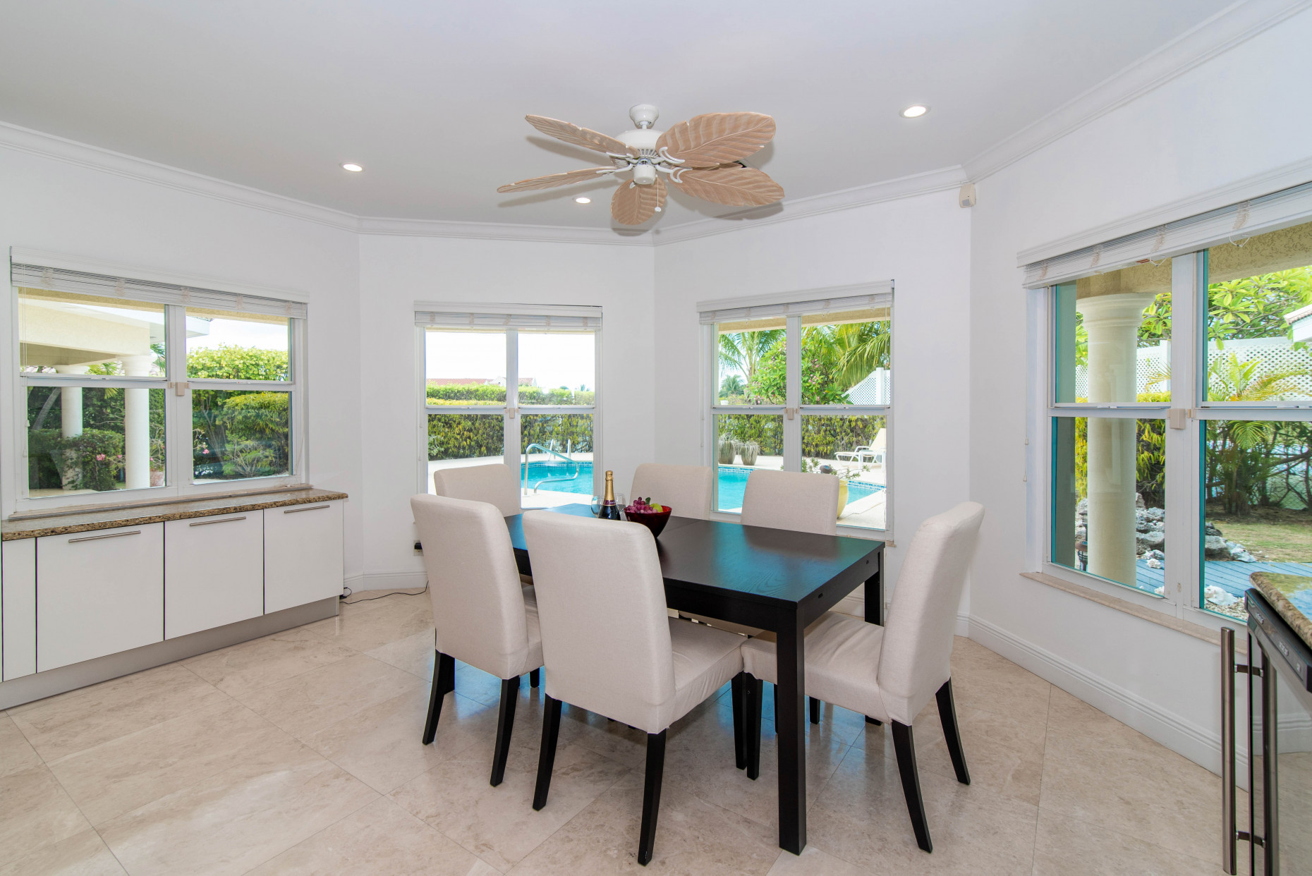 'sous Les Etoiles', Ironshore Drive, Vista Del Mar