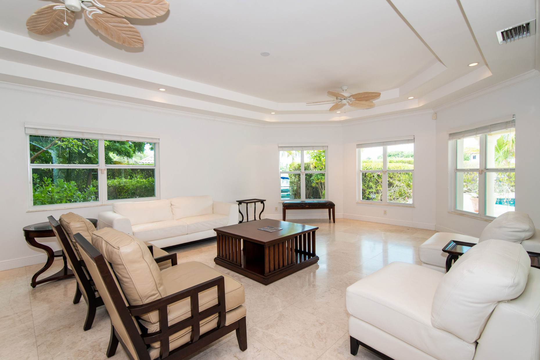 'sous Les Etoiles', Ironshore Drive, Vista Del Mar