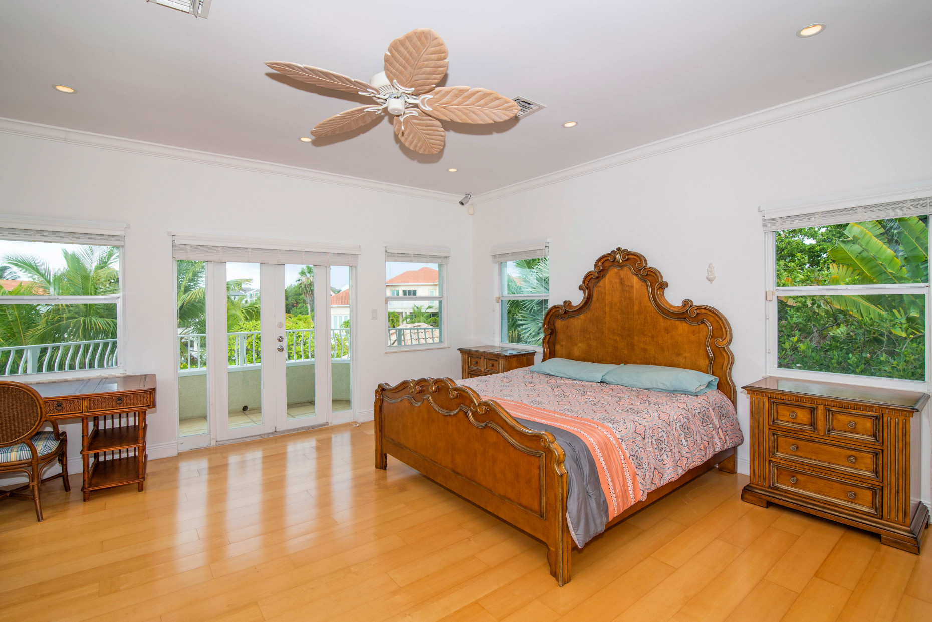 'sous Les Etoiles', Ironshore Drive, Vista Del Mar