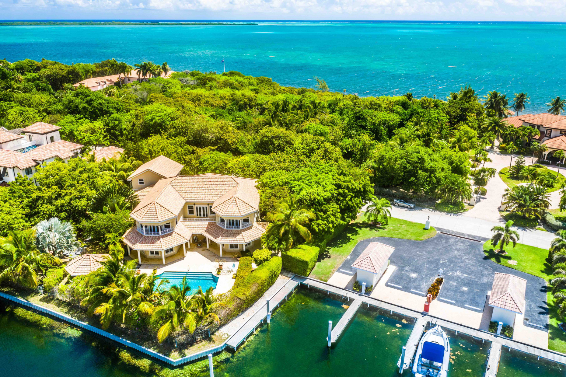 'sous Les Etoiles', Ironshore Drive, Vista Del Mar