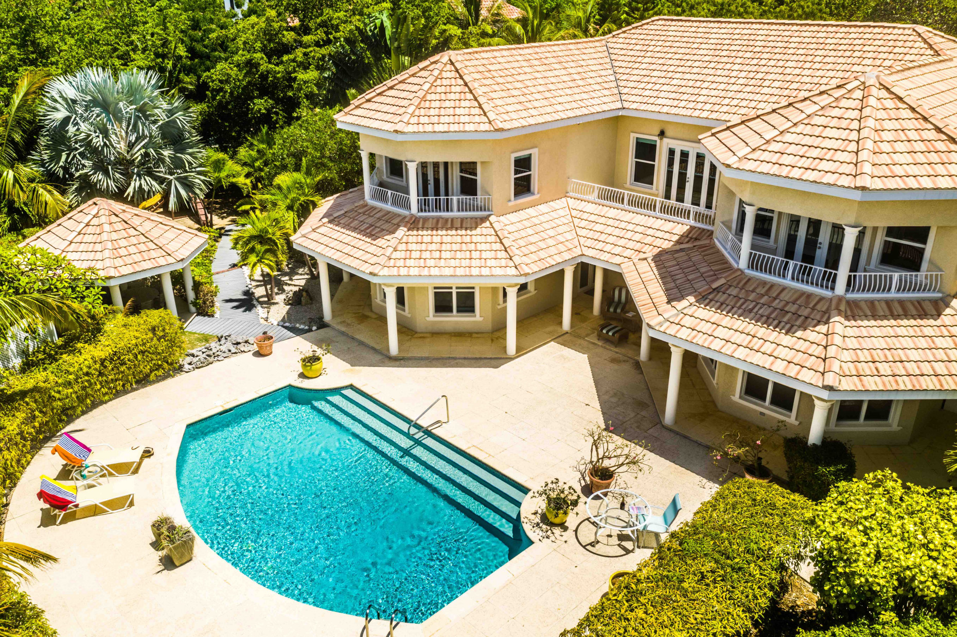 'sous Les Etoiles', Ironshore Drive, Vista Del Mar