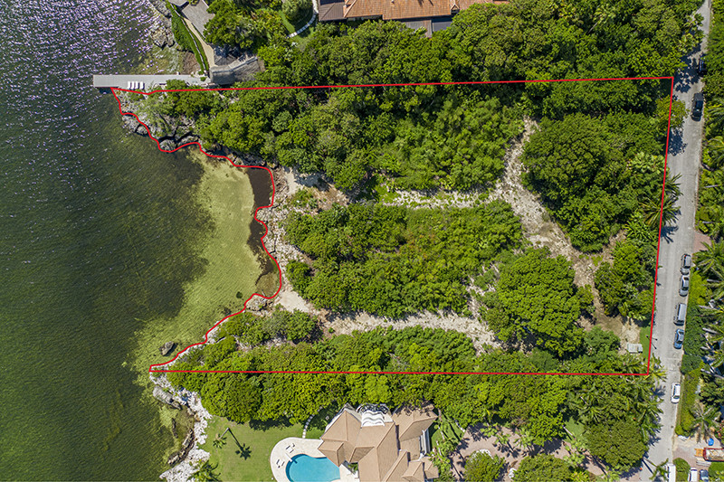 Vista Del Mar Lot On Ironshore Drive With Cove