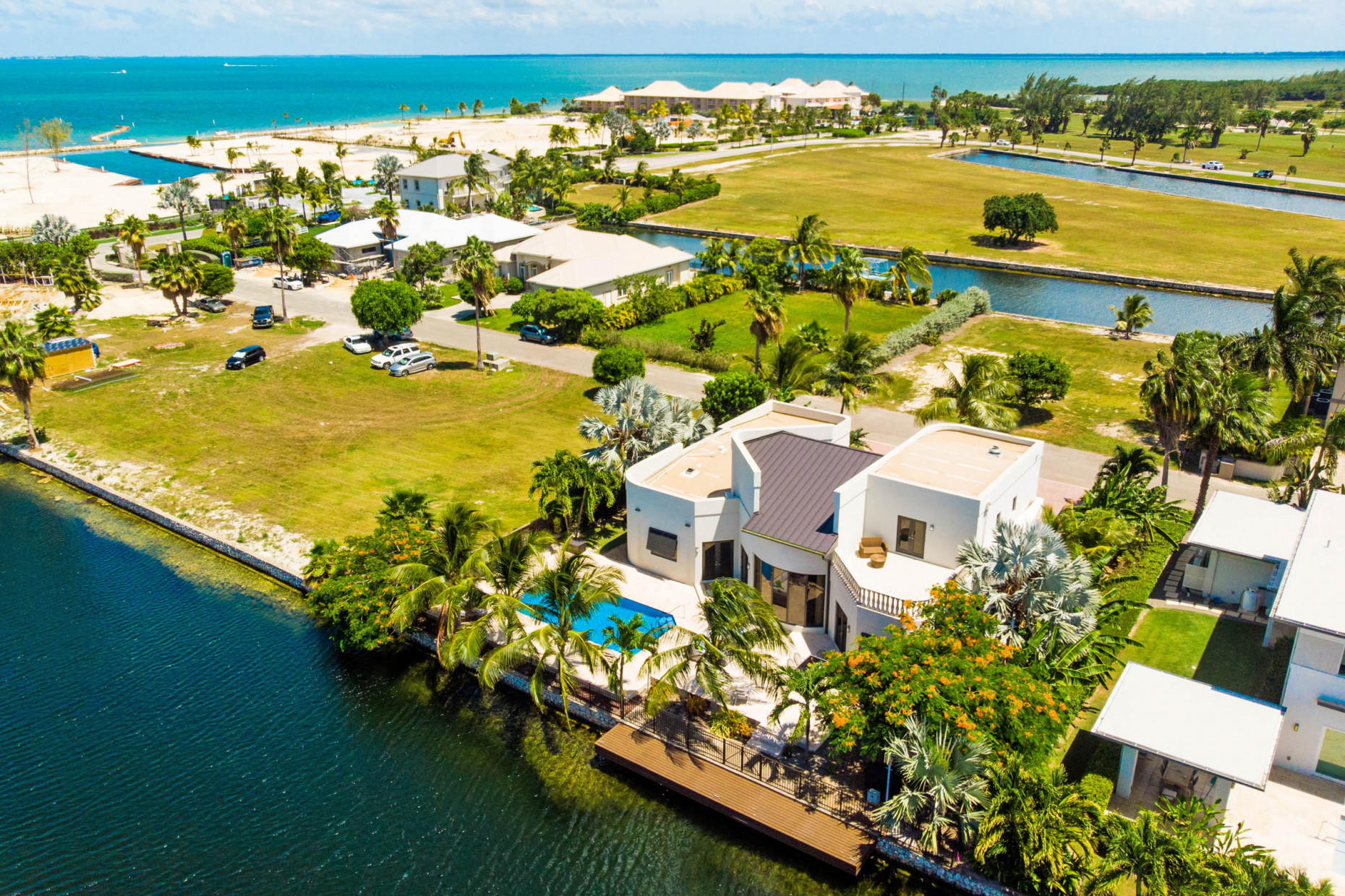 Baccarat Quay Crystal Harbour