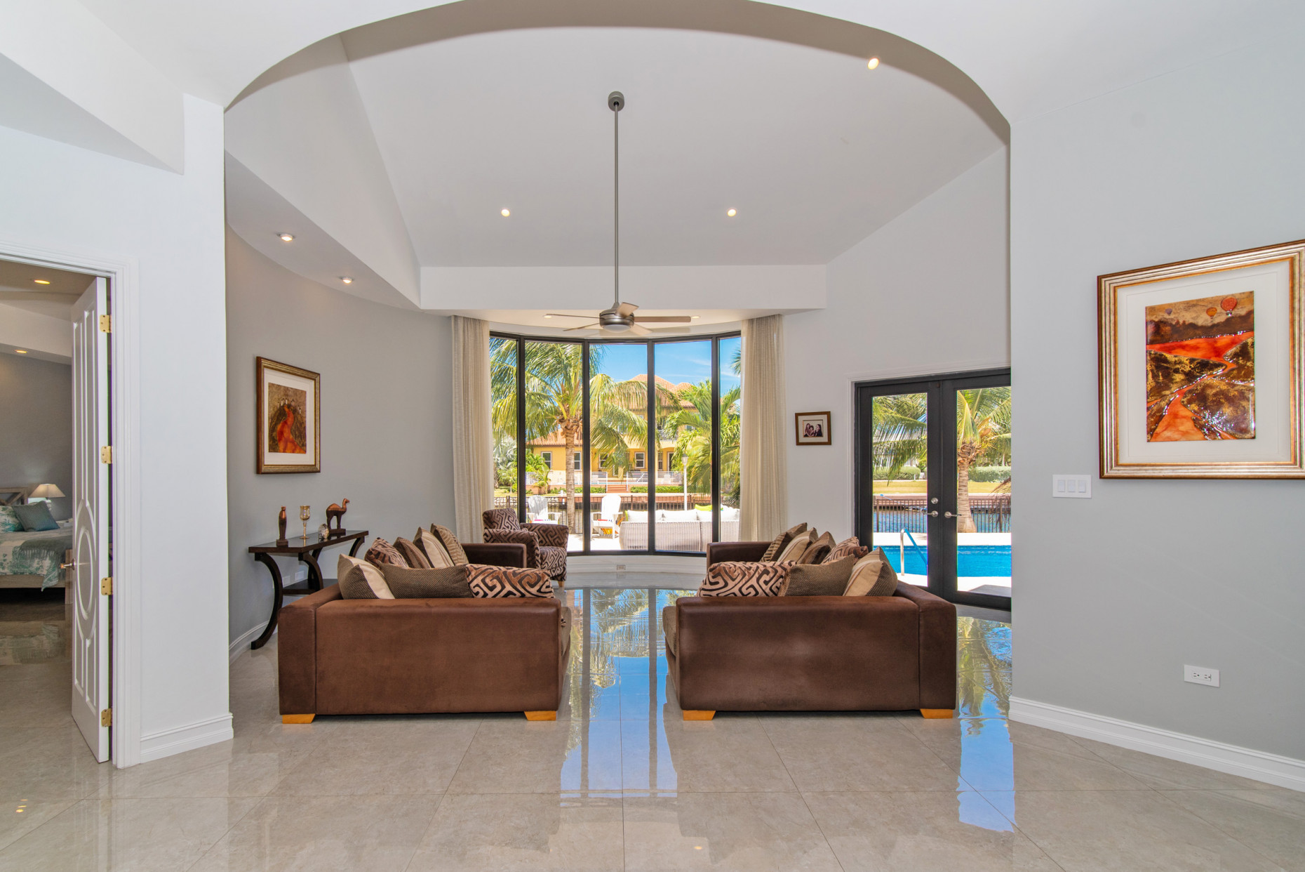 Baccarat Quay Crystal Harbour