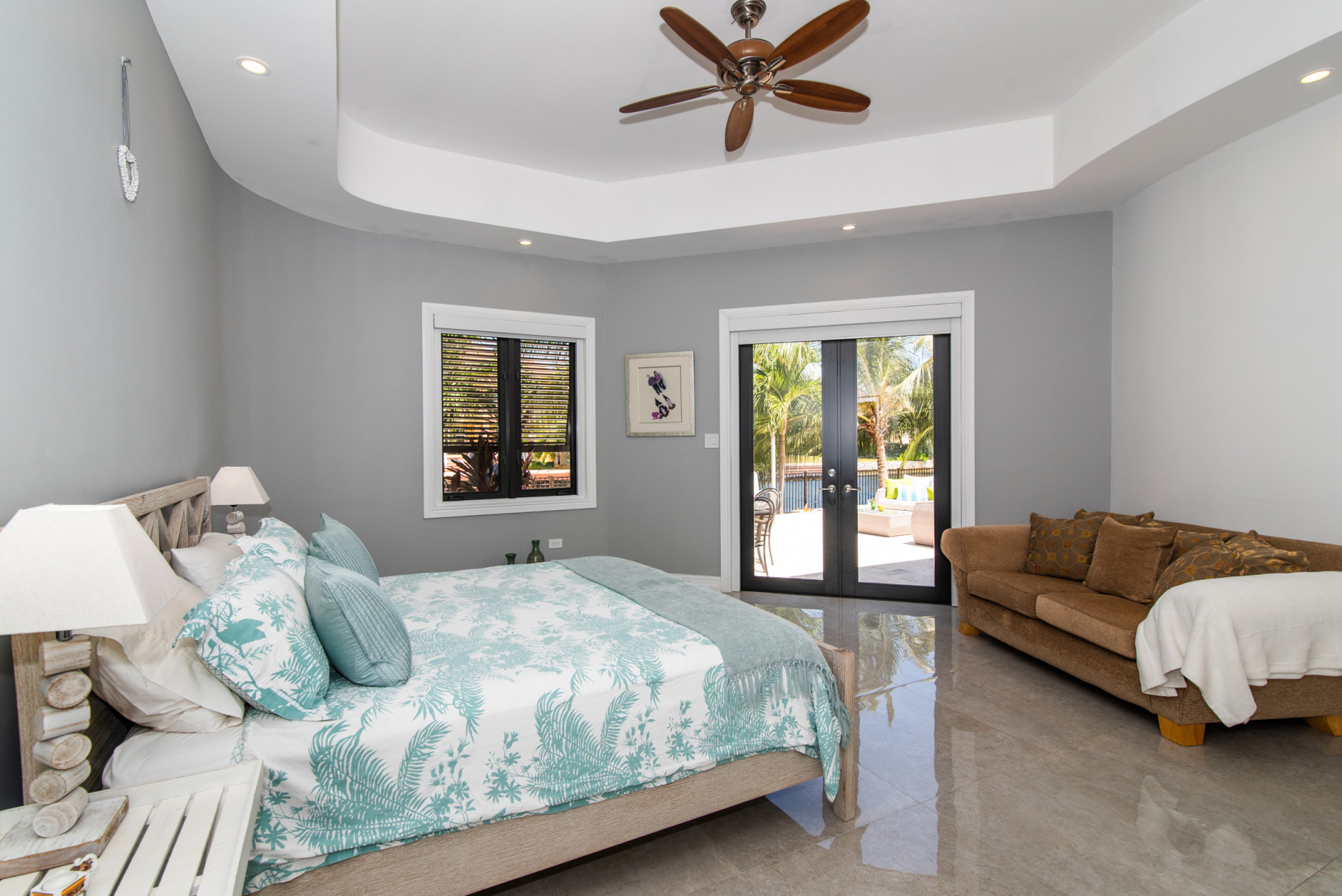 Baccarat Quay Crystal Harbour