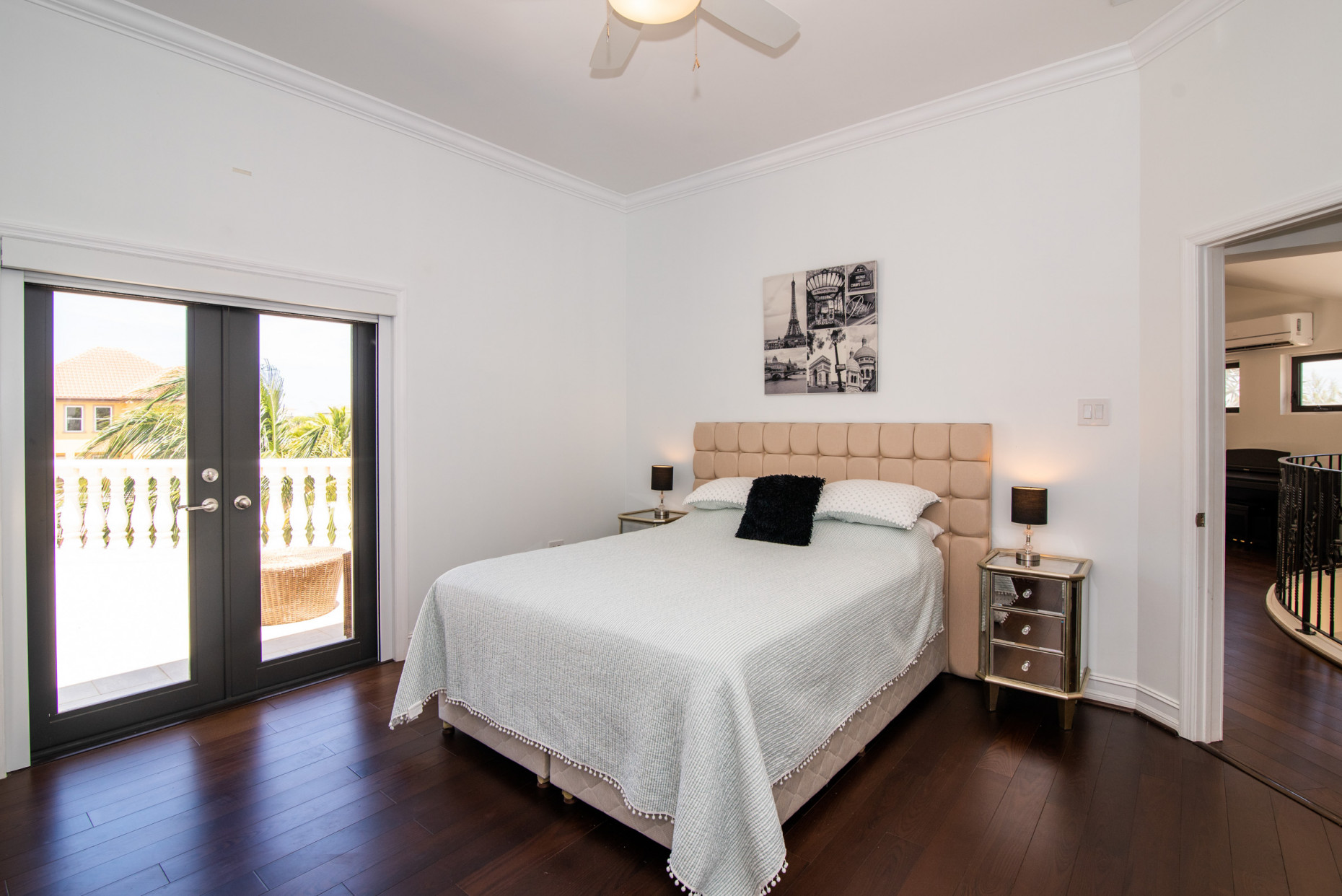 Baccarat Quay Crystal Harbour