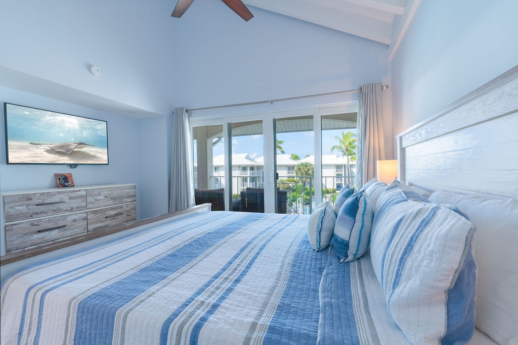 Sunset Cove Condominium #313