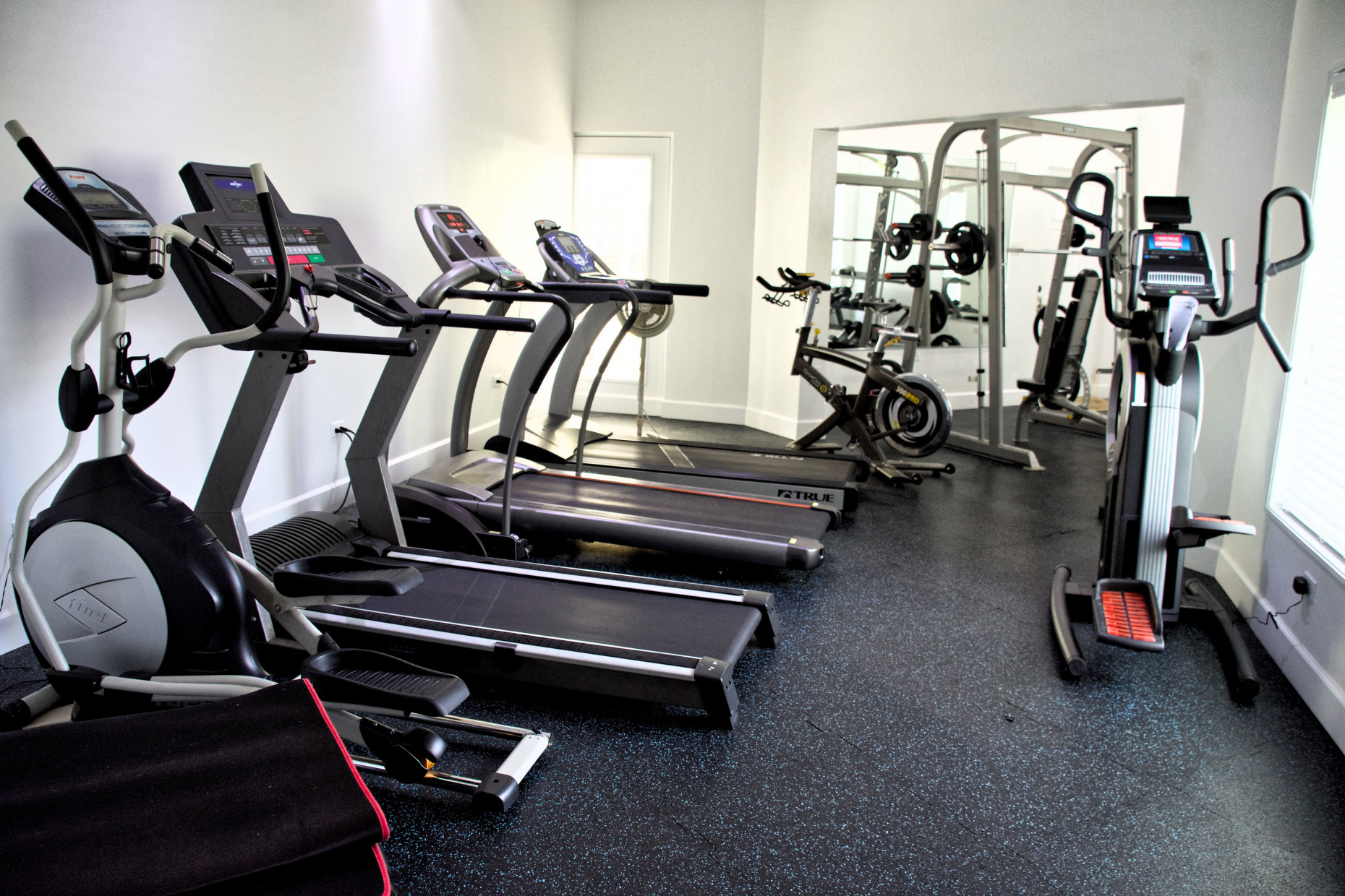 Beautiful 3 Bed 3 Bath  Townhome End Unit