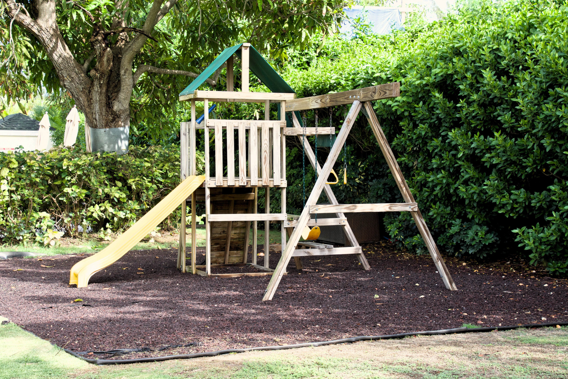 Beautiful 3 Bed 3 Bath  Townhome End Unit