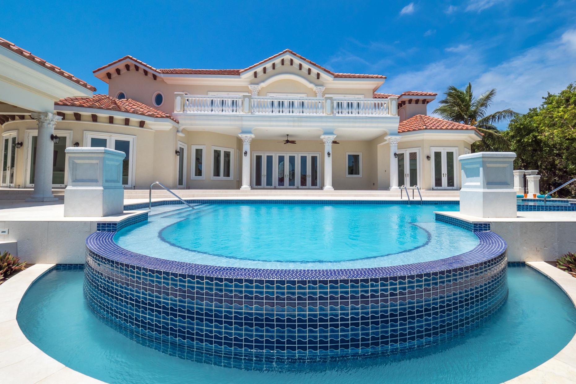 137 Ironshore Drive With Canal Front Lot