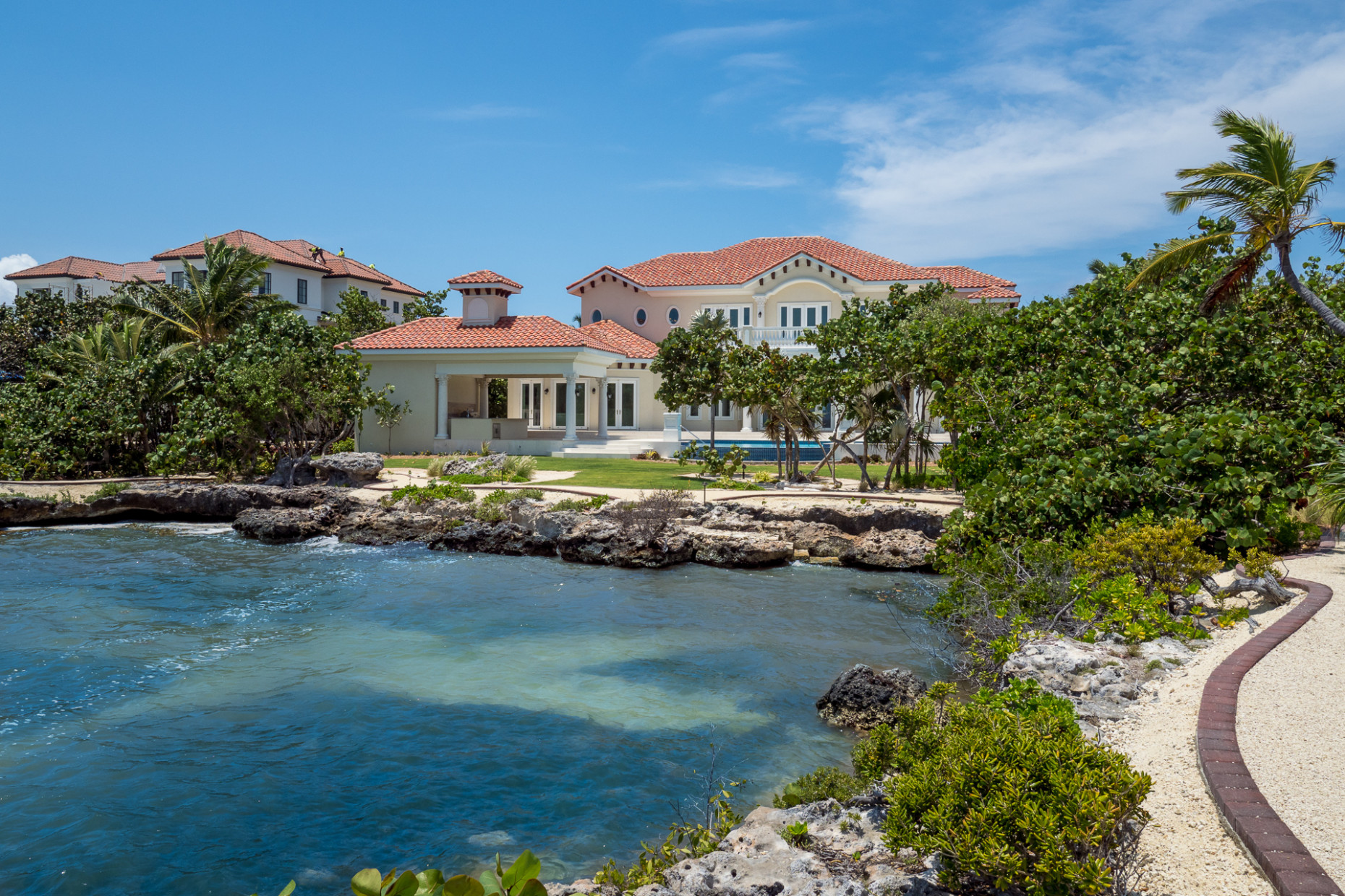 137 Ironshore Drive With Canal Front Lot