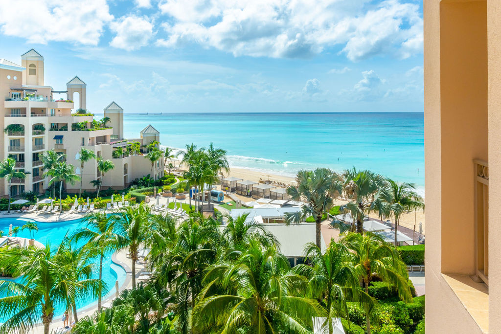 The Ritz-carlton Private Residence #609