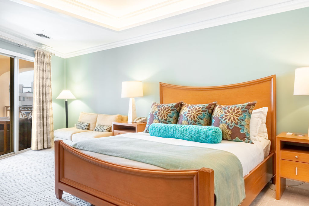 The Ritz-carlton Private Residence #609