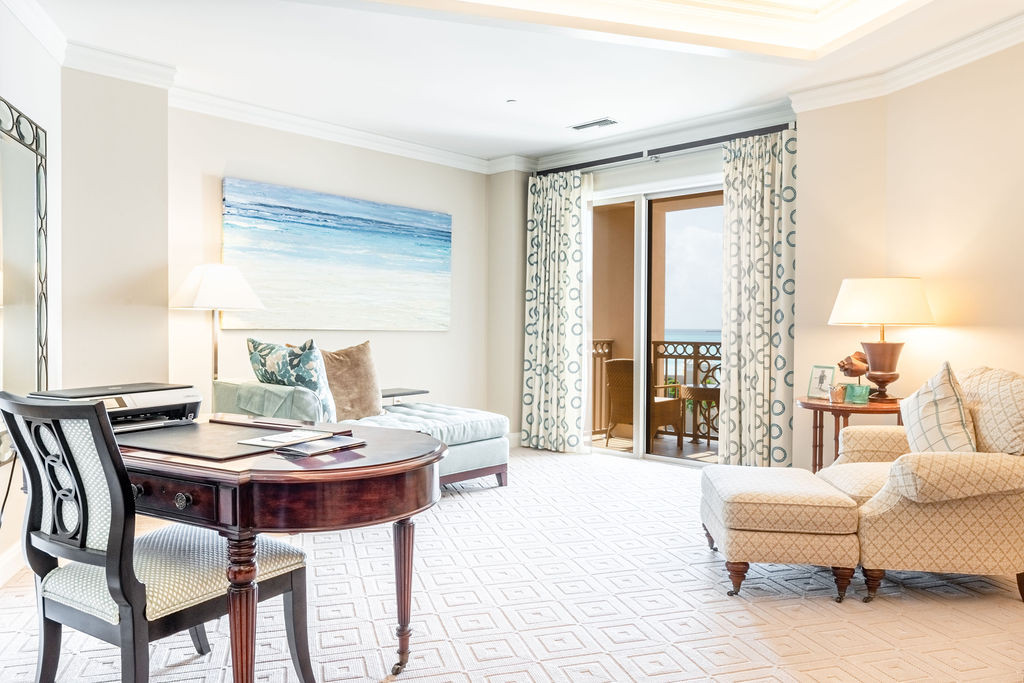 The Ritz-carlton Private Residence #609