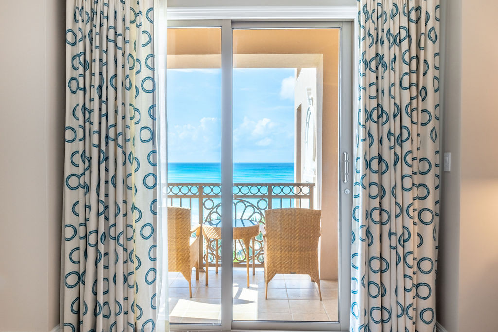 The Ritz-carlton Private Residence #609