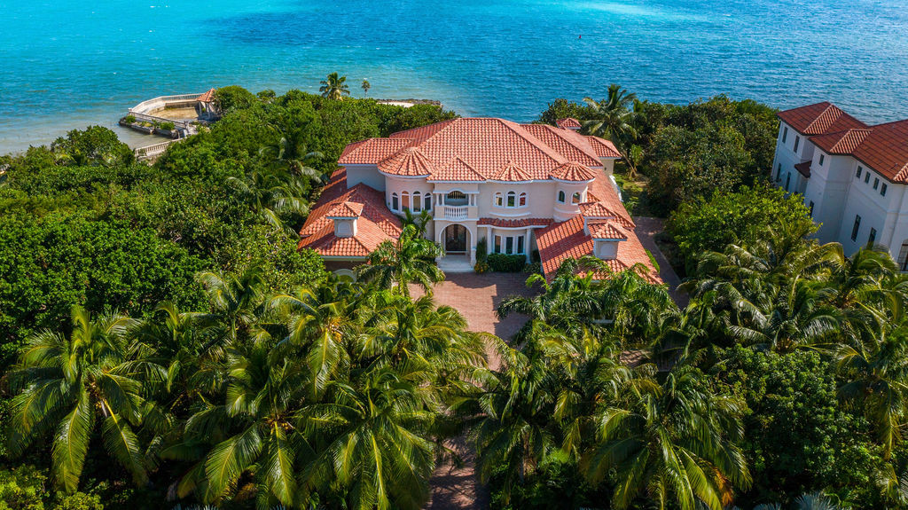 137 Ironshore Drive With Canal Front Lot