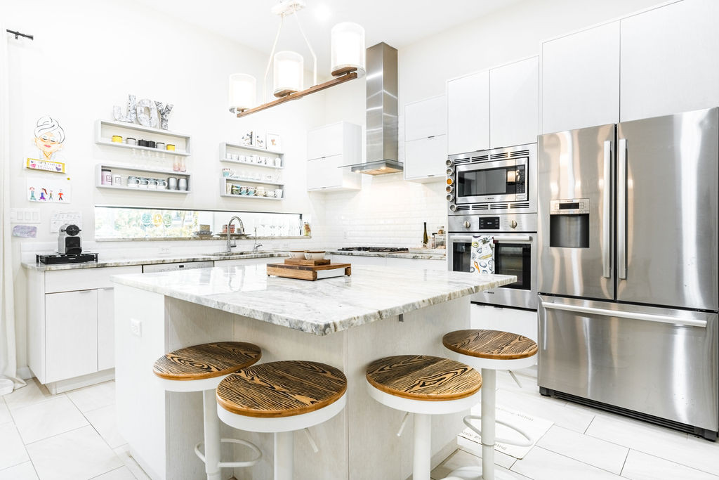 Vela - Stunning 4 Bed 3.5 Bath