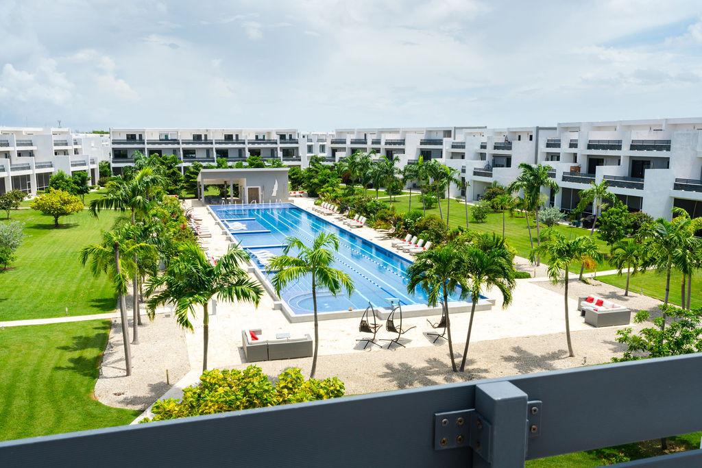 Vela - Stunning 4 Bed 3.5 Bath