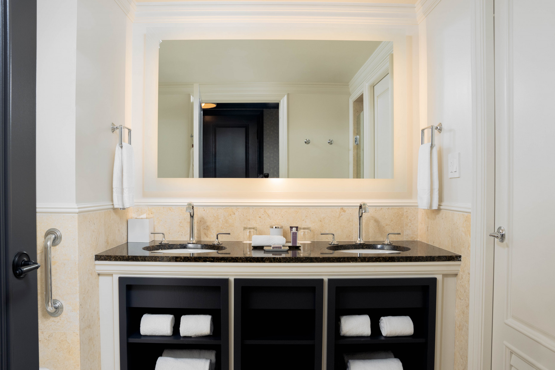 Ritz-carlton Pip Residence (pip) #210, Ritz-carlton North Tower