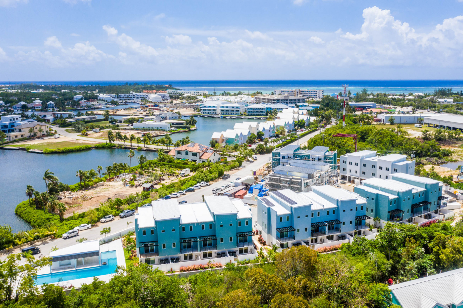 Grand Palmyra 4 Bed End Unit + Canal Views