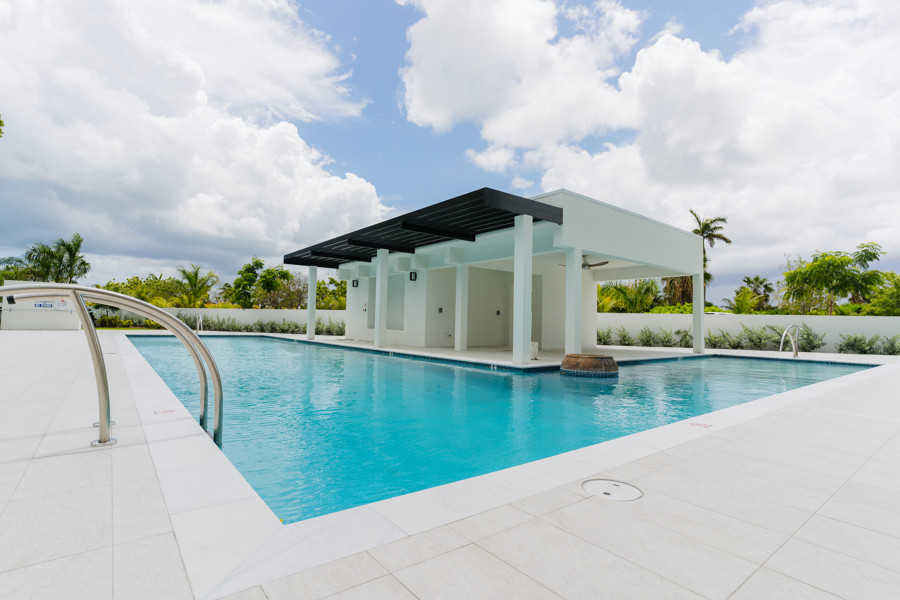 Grand Palmyra 4 Bed End Unit + Canal Views