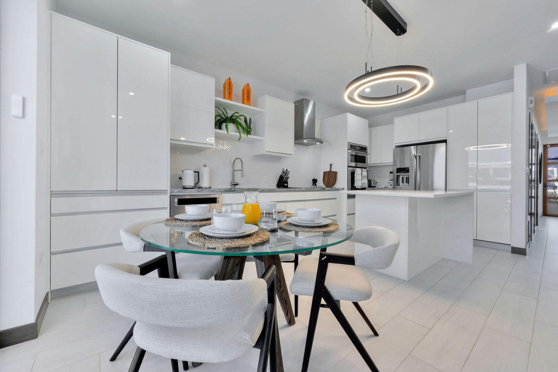 Arvia Canal Front With Dock