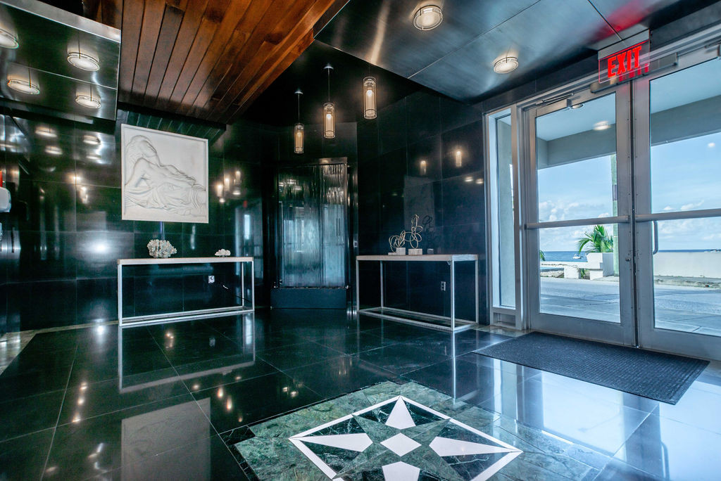 PRIME TURN-KEY OFFICE SPACE WITH OCEAN VIEWS