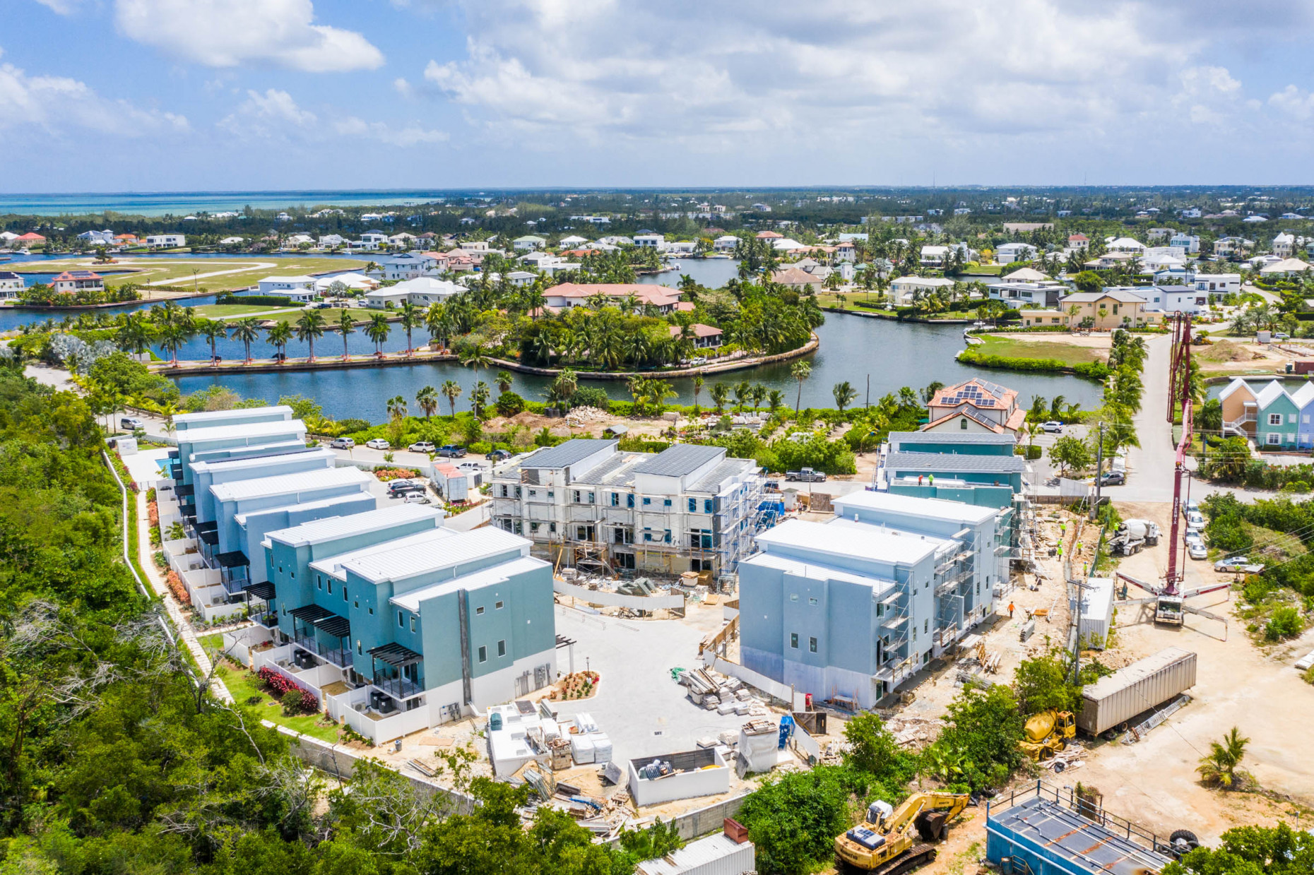 Grand Palmyra 4 Bed Canal View + Garage MLS415362 INTERNATIONAL