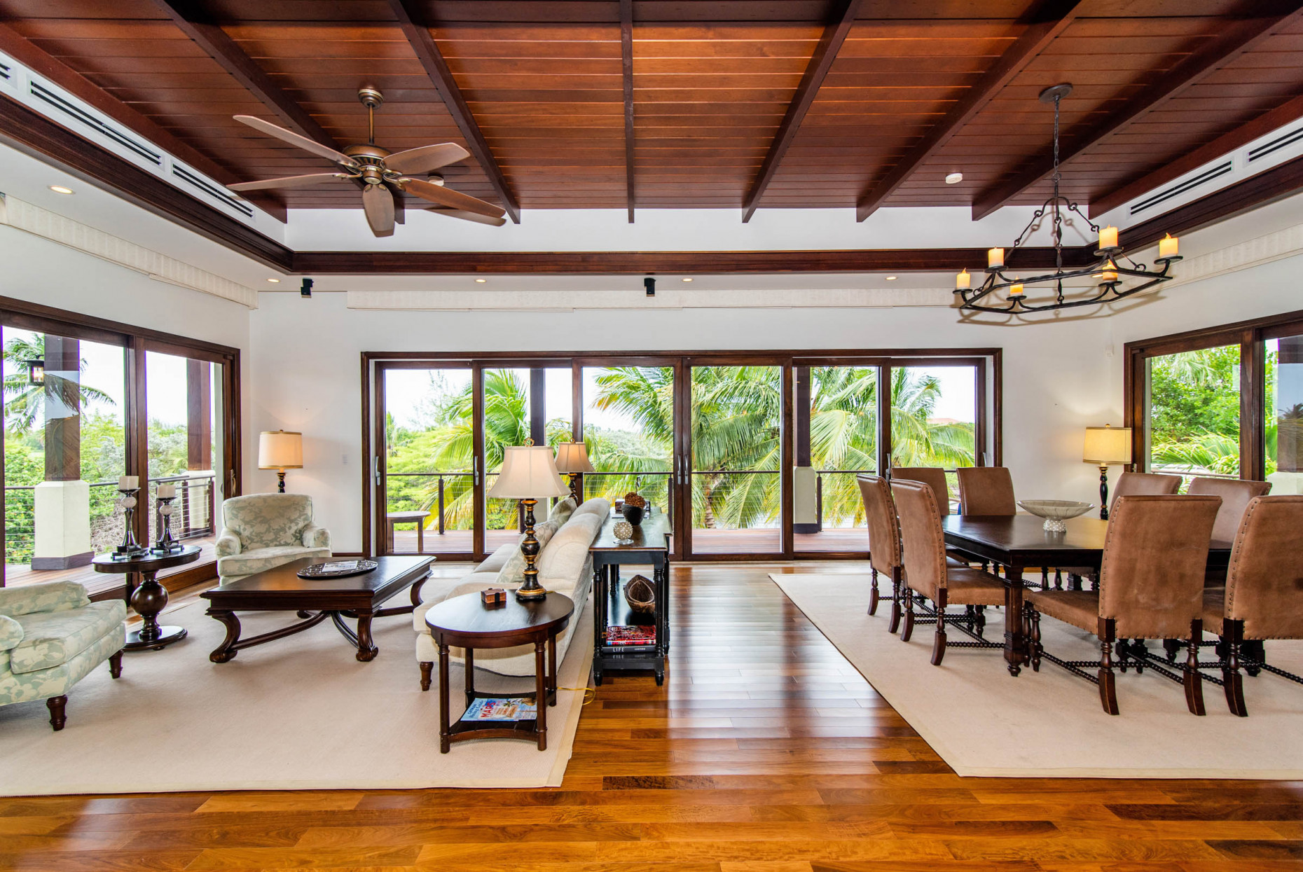 Deckhouses At The Ritz-carlton